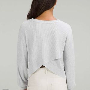 Lululemon Women’s Size 10 Reversible Crossover Sweater Grey